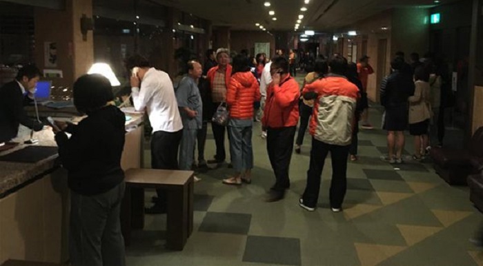 Death toll rises to 21 after 2nd massive quake hits southwestern Japan